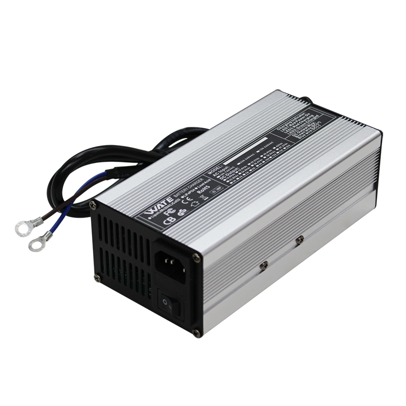 58.4V 12A LiFePO4 バッテリー充電器米ドル  - Lifepo4 Charger 48V 20A のレビューと価格